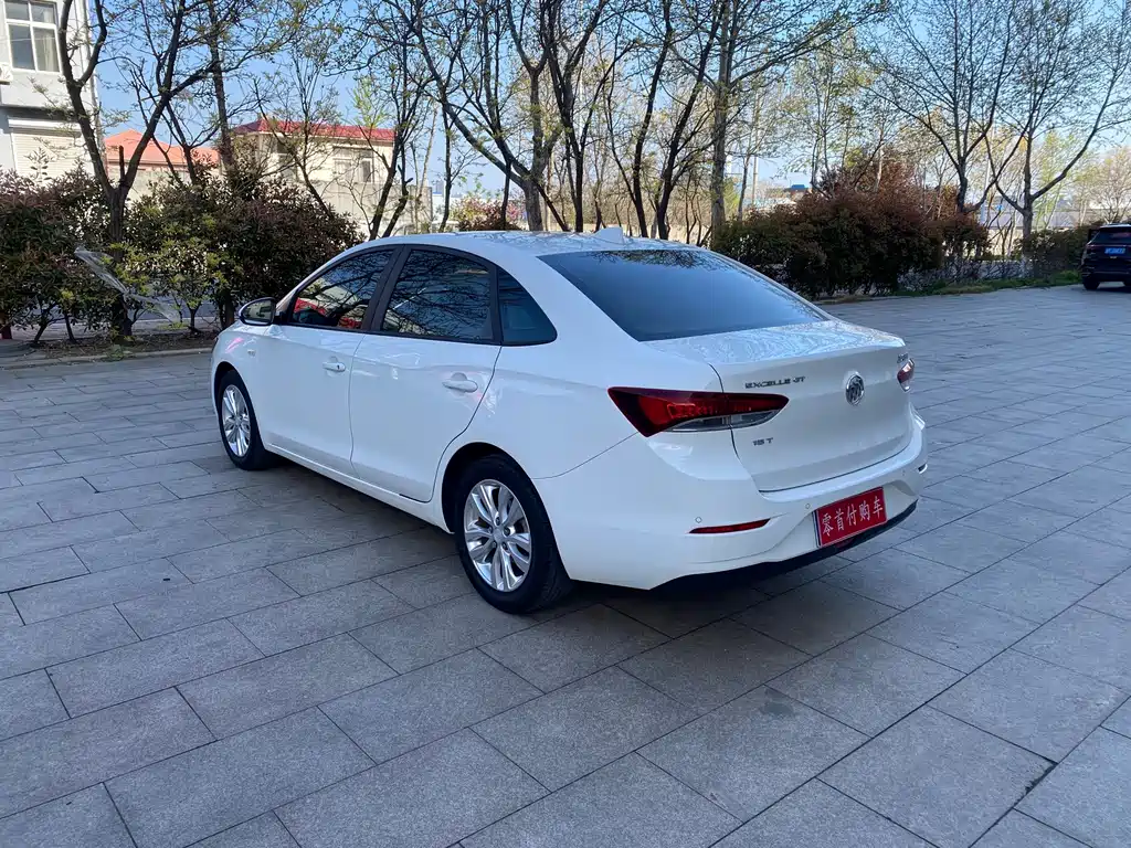 Buick Excelle — миниатюра 6