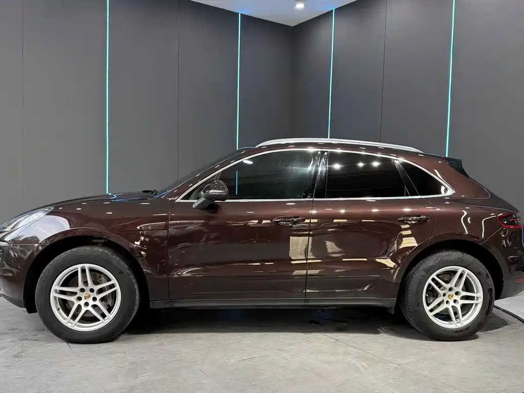 Porsche Macan — миниатюра 4