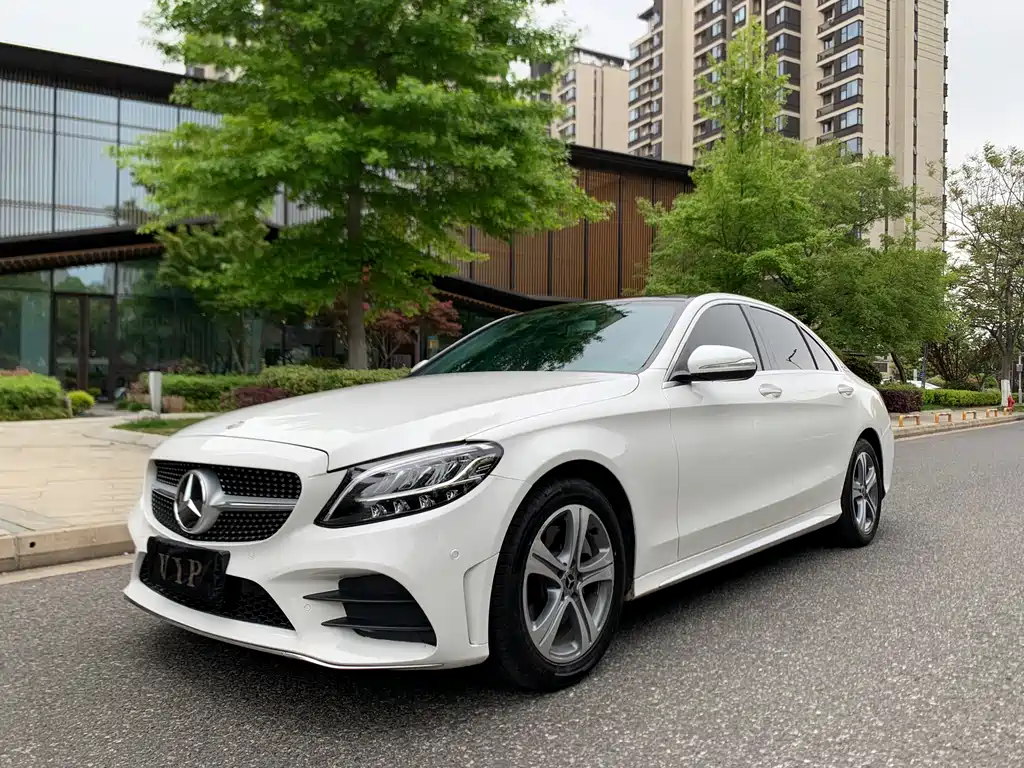 Mercedes-Benz C-Class 2019