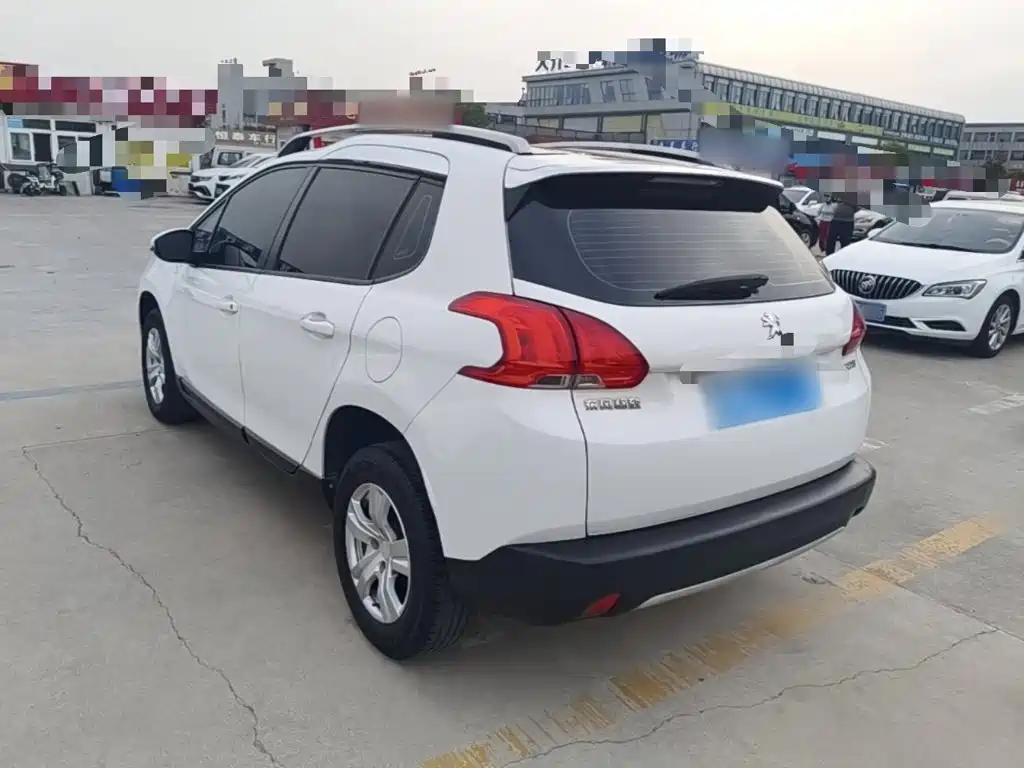 Peugeot 2008 — миниатюра 5