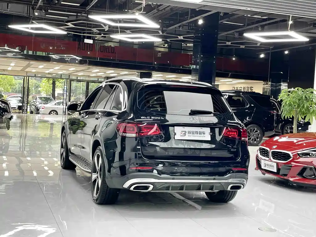 Mercedes-Benz GLC — миниатюра 12