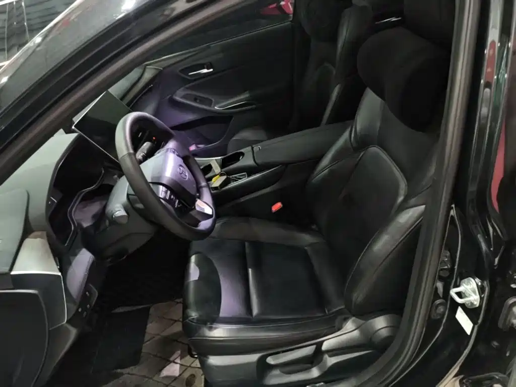 Toyota Avalon — миниатюра 15