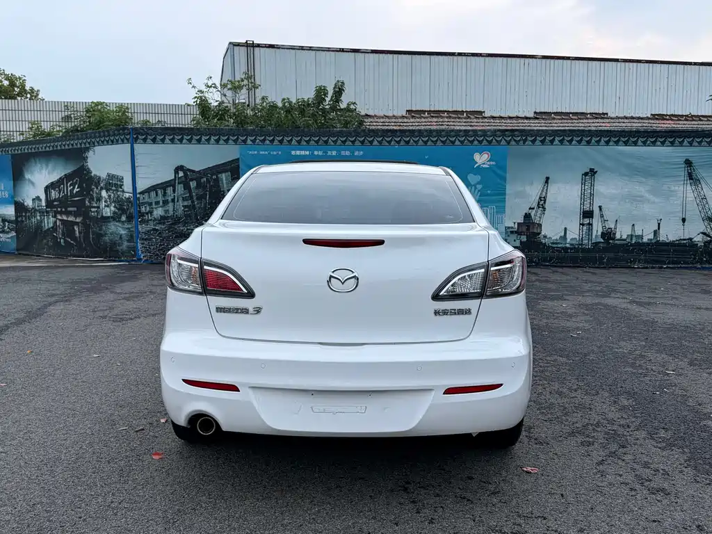 Mazda 3 Xingcheng — миниатюра 6