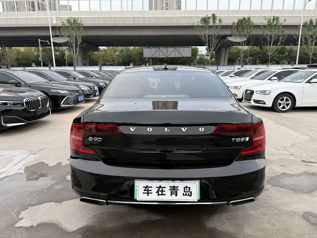 Volvo S90 PHEV — миниатюра 11
