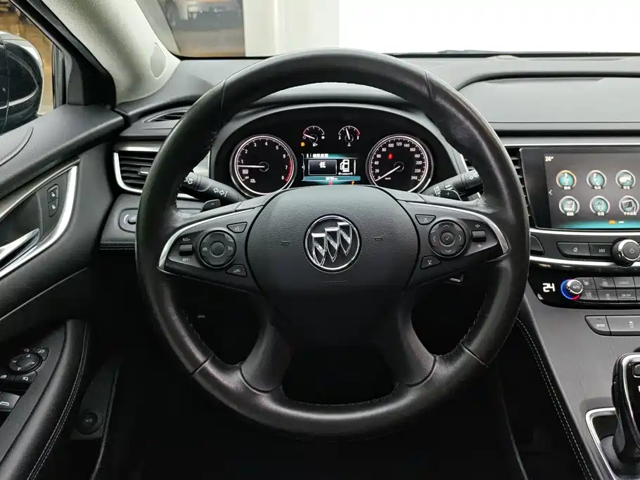Buick LaCrosse — миниатюра 15