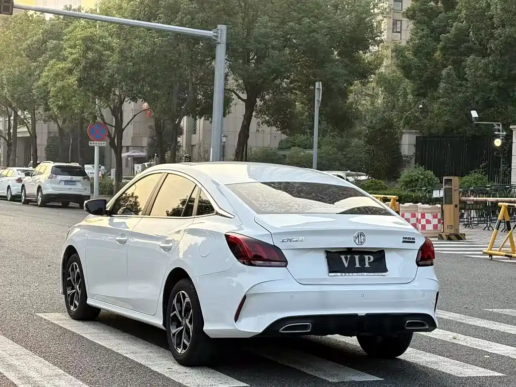 MG MG5 — миниатюра 7