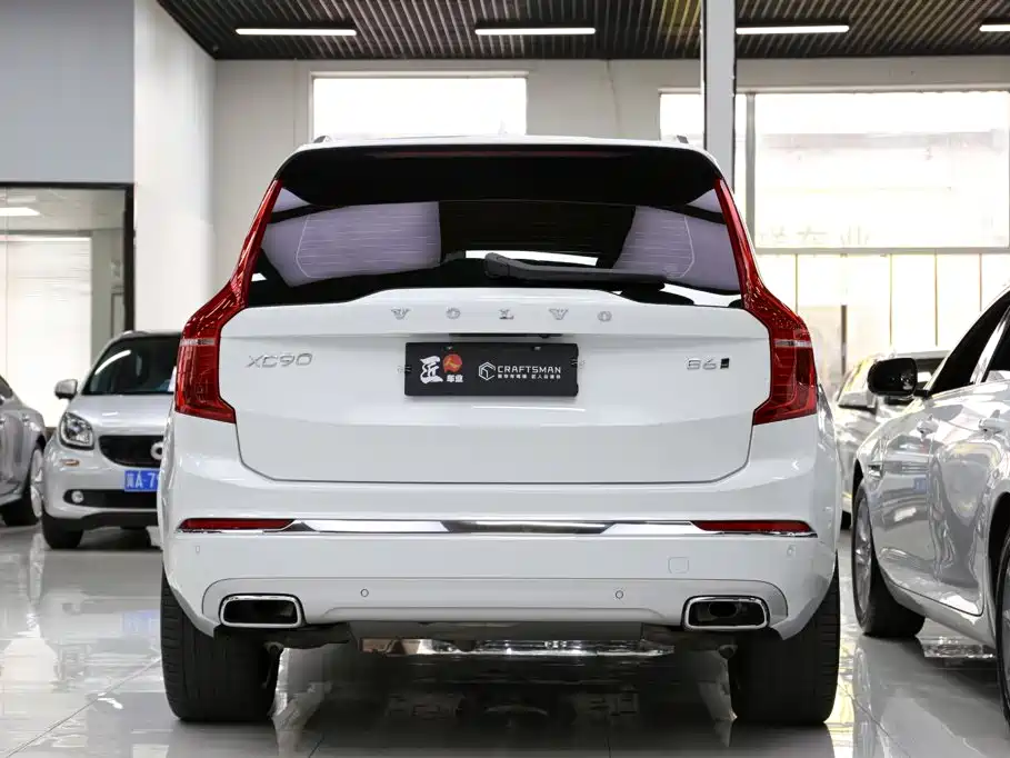 Volvo XC90 — миниатюра 24