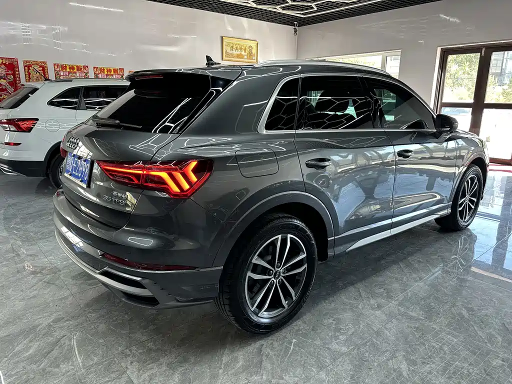 Audi Q3 — миниатюра 5