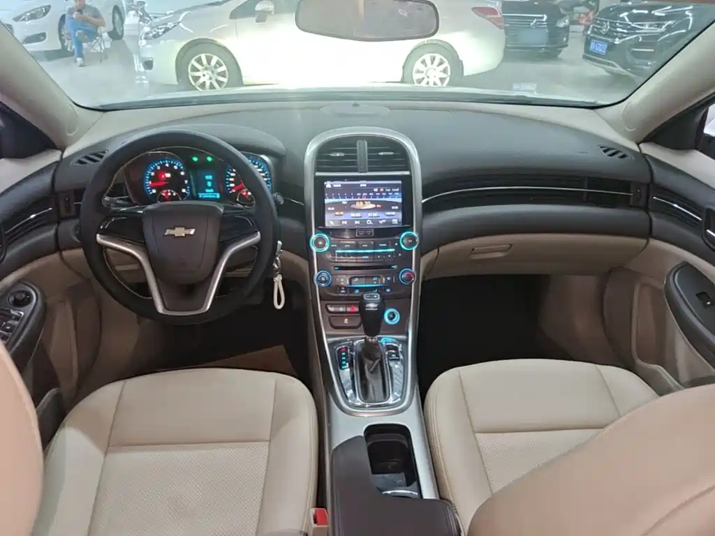Chevrolet Malibu — миниатюра 10