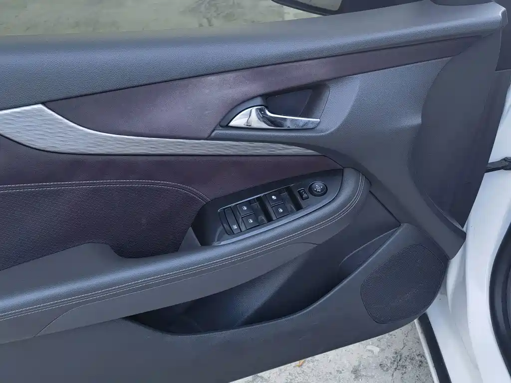 Chevrolet Malibu — миниатюра 14