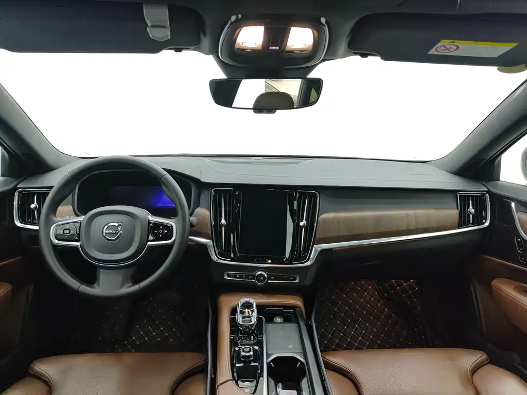 Volvo S90 — миниатюра 11