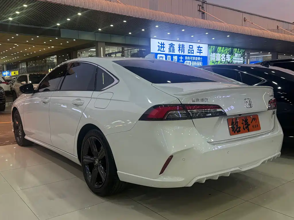 Honda Inspire — миниатюра 6