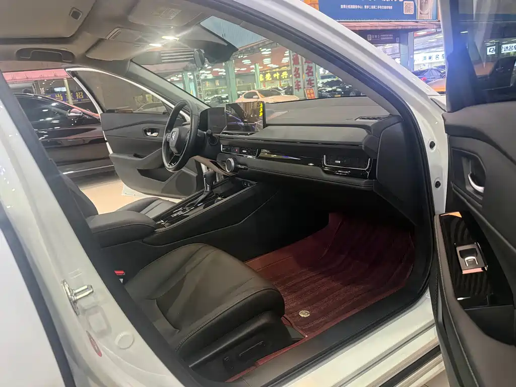 Honda Inspire — миниатюра 10