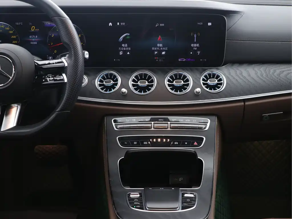 MERCEDES-BENZ E CLASS