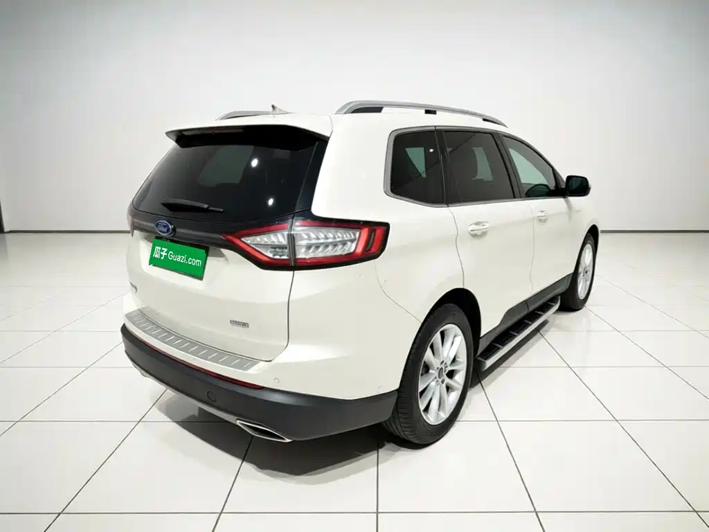 Ford Edge — миниатюра 6