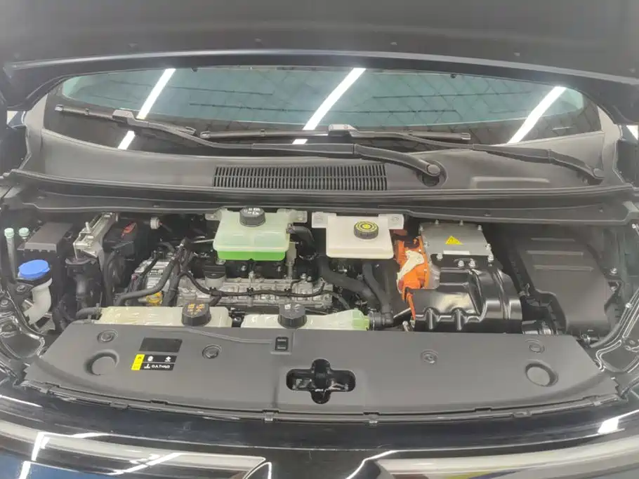 GAC Motor Trumpchi E8 PHEV — миниатюра 10