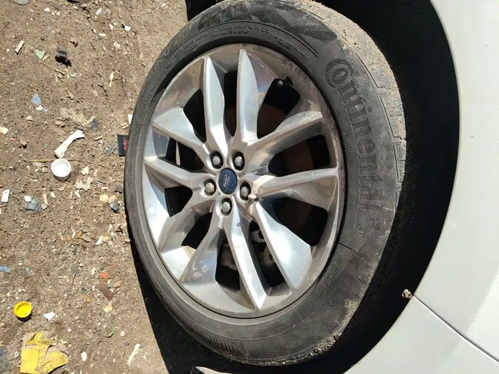 Ford Edge — миниатюра 8