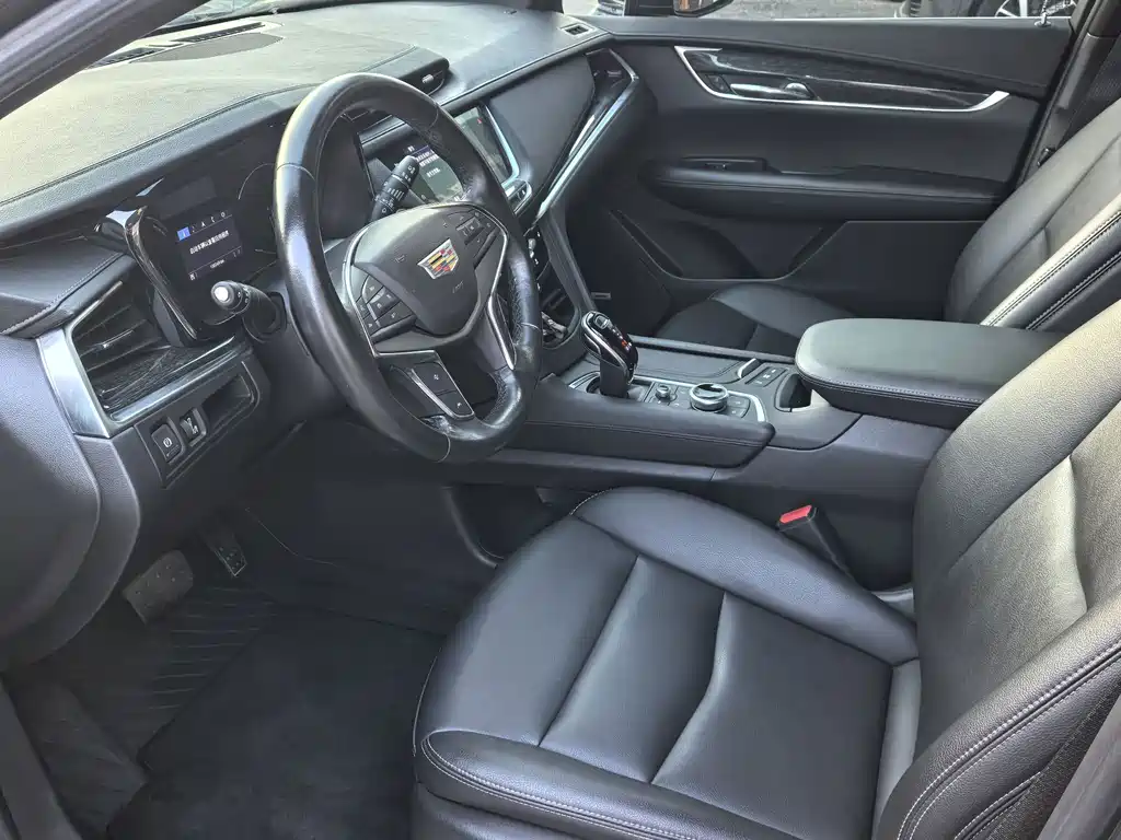Cadillac XT5 — миниатюра 7