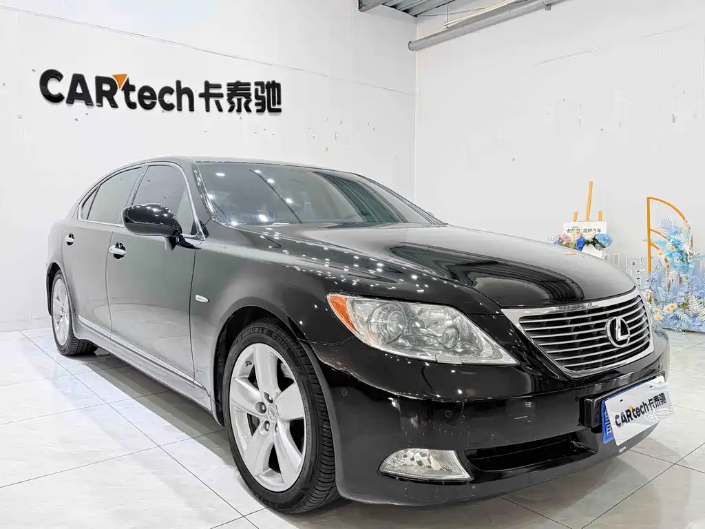 Lexus LS — миниатюра 3