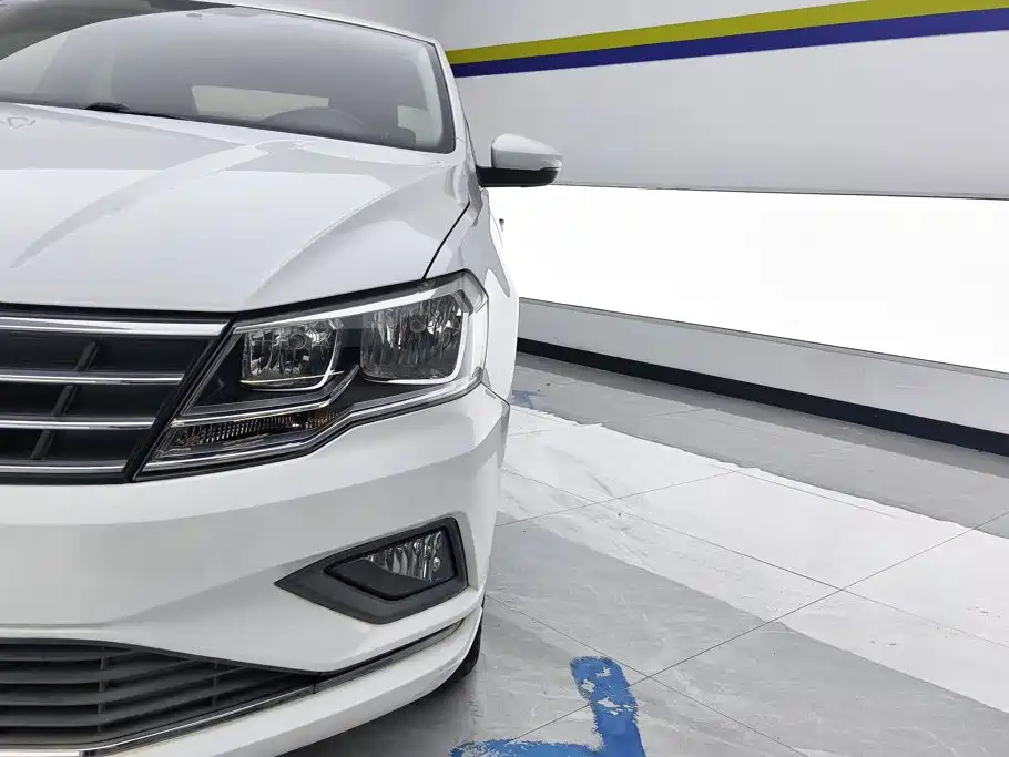 Volkswagen Jetta — миниатюра 5