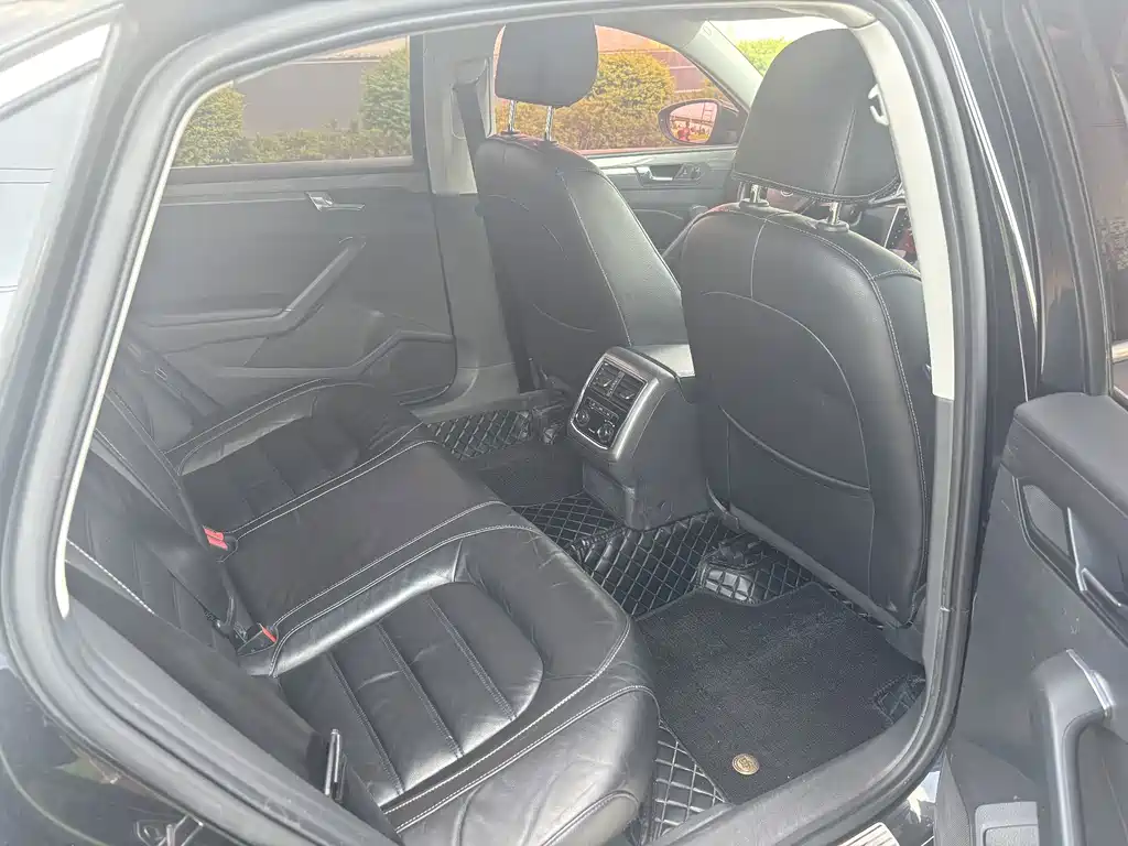 Volkswagen Passat — миниатюра 11