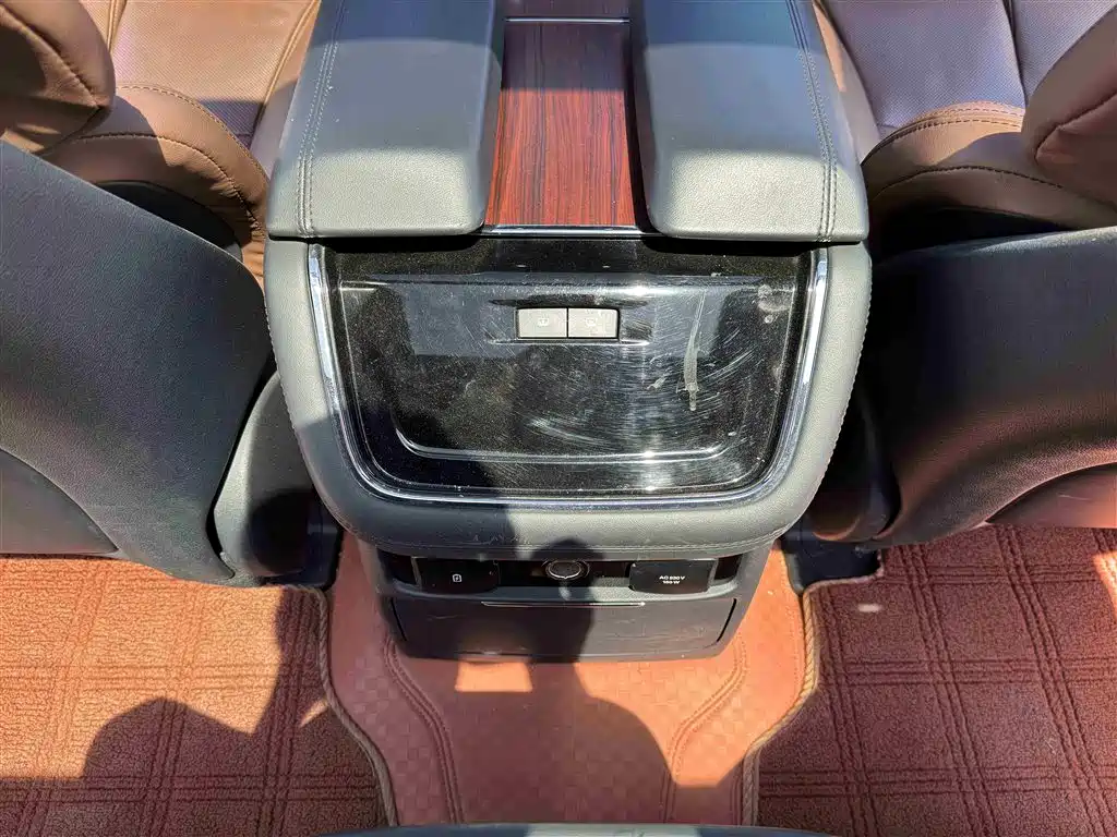 Lincoln Navigator 3.5T Premium Shine Edition, фото 10