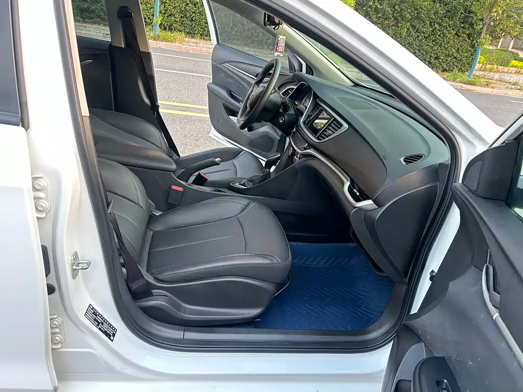 Buick Excelle — миниатюра 18