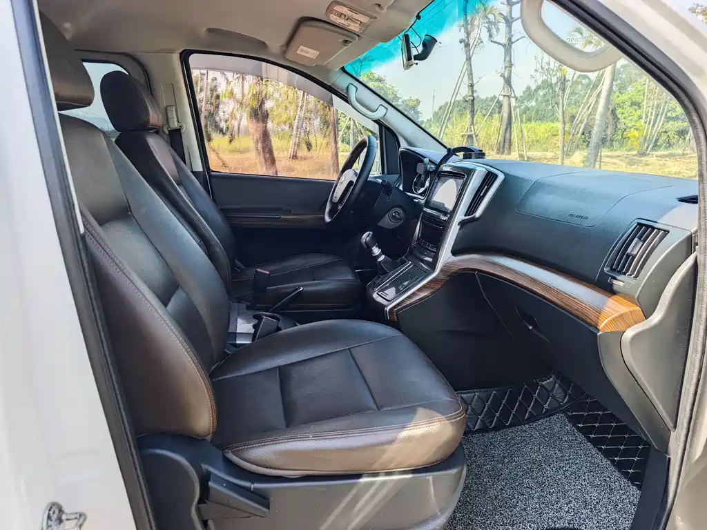 DONGFENG POPULAR CM7