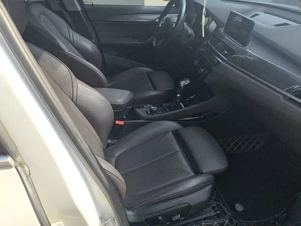 BMW X1 — миниатюра 25