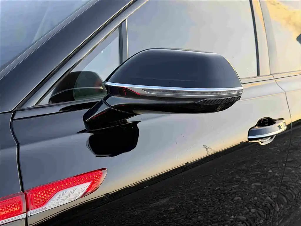 Hongqi Hongqi HS3 — миниатюра 15