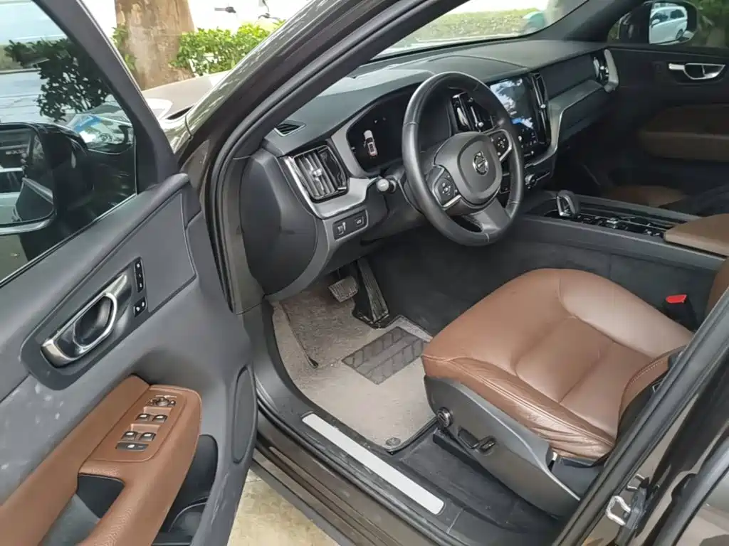 Volvo XC60 — миниатюра 13