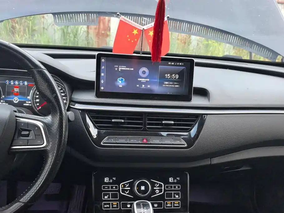 Hongqi Hongqi H5 — миниатюра 13