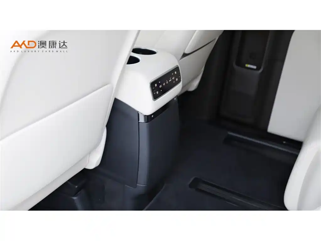 Li Auto Li MEGA — миниатюра 10