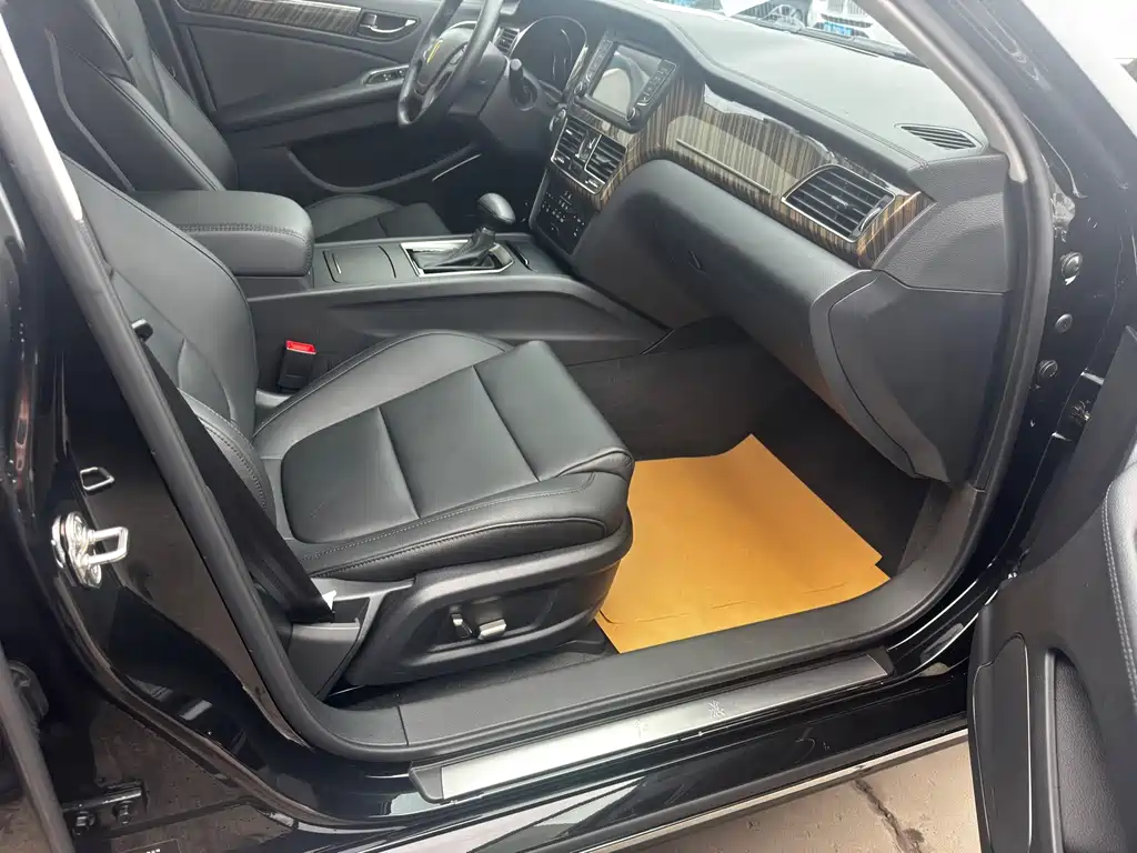 Hongqi Hongqi H7 — миниатюра 15