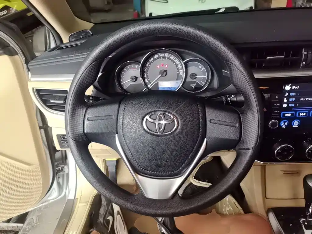 Toyota Corolla — миниатюра 11