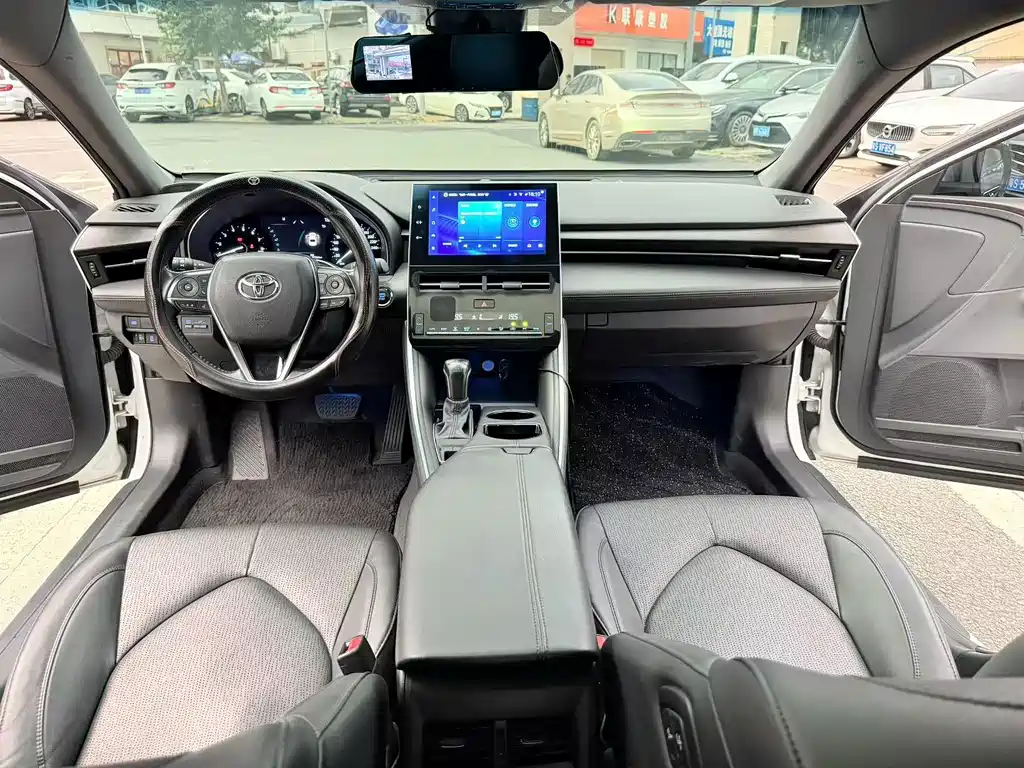Toyota Avalon — миниатюра 6