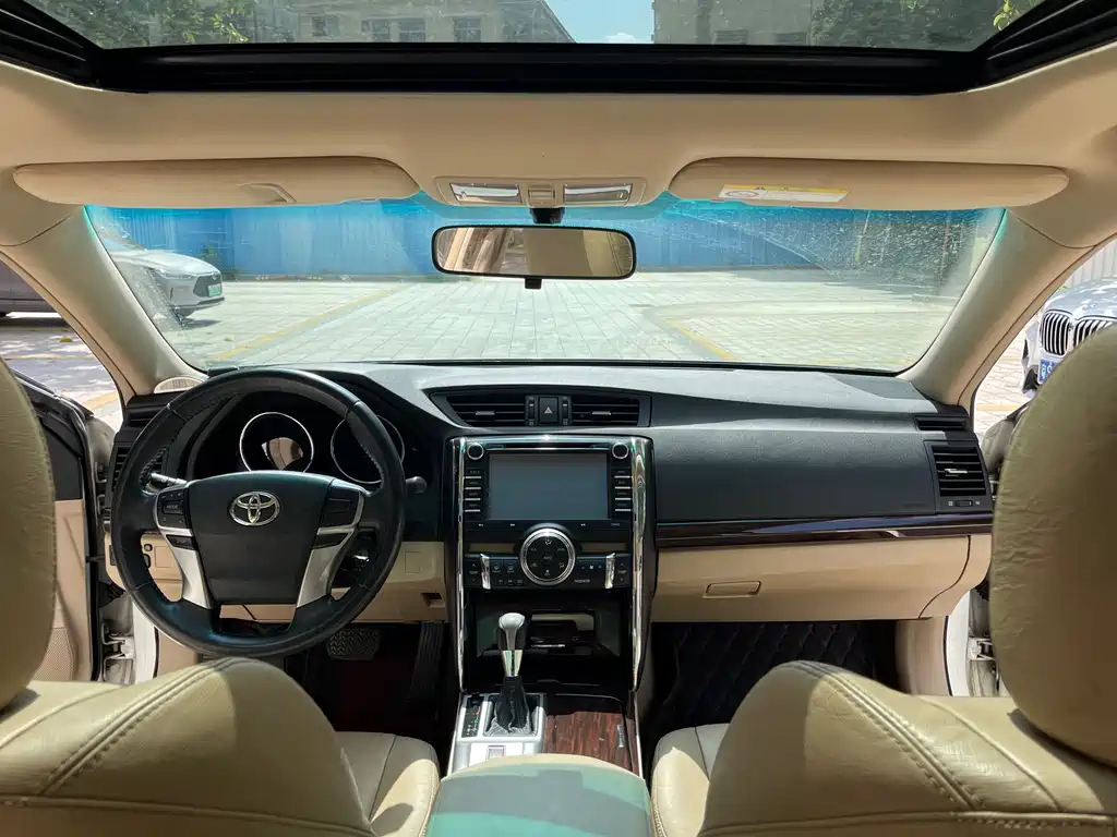 Toyota Reiz — миниатюра 11