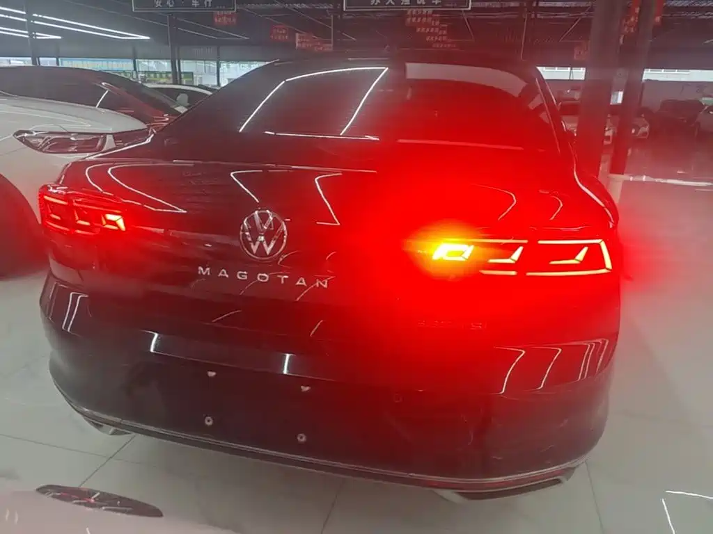 Volkswagen Magotan 2020 330TSI DSG Lead