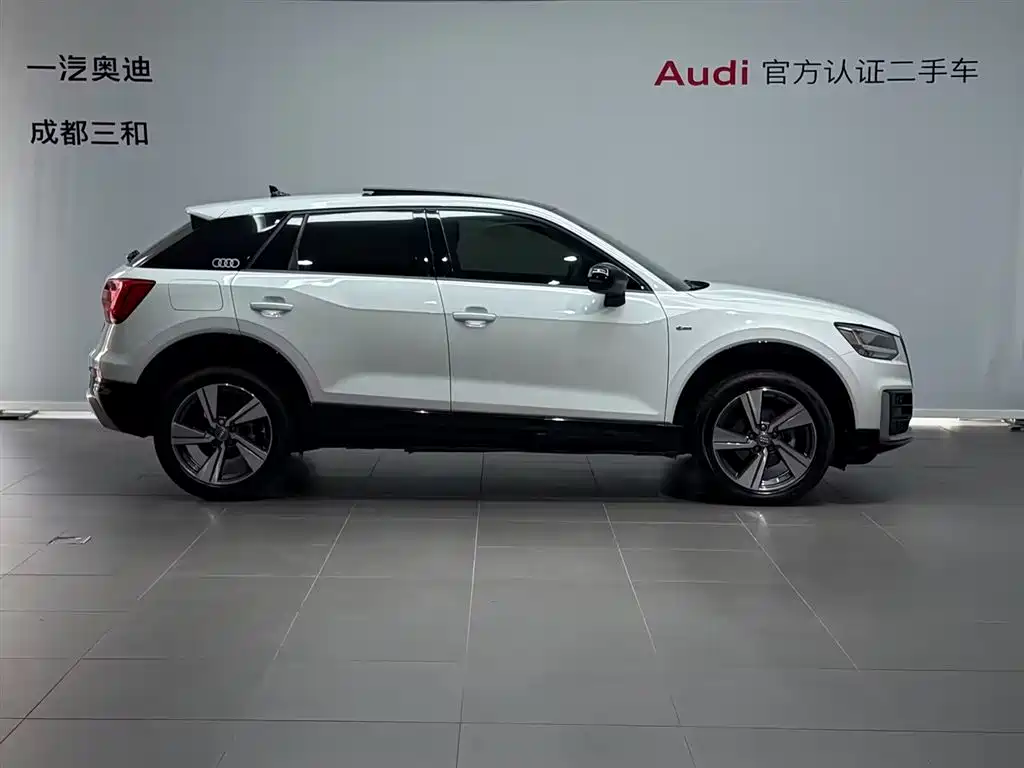 Audi Q2L — миниатюра 3