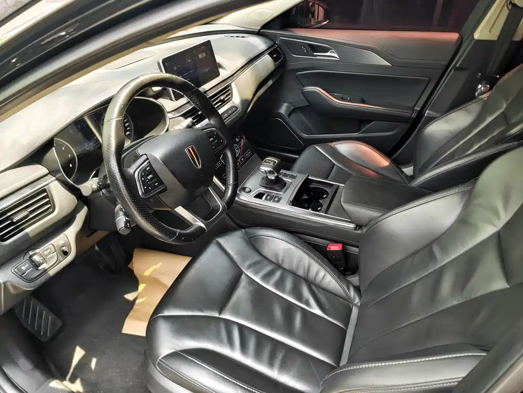 Hongqi Hongqi H5 — миниатюра 6