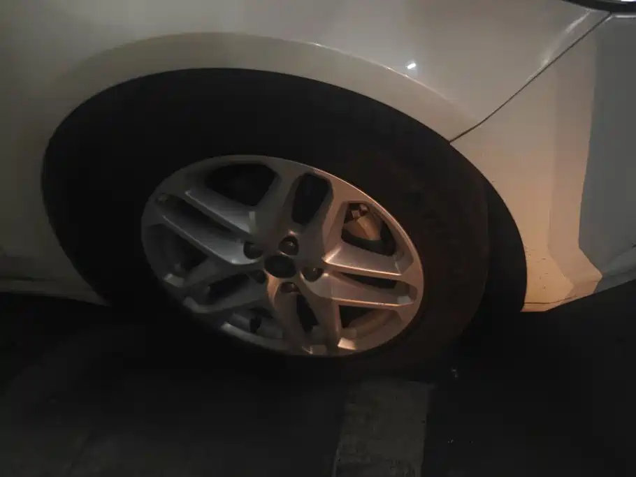Ford Mondeo — миниатюра 6