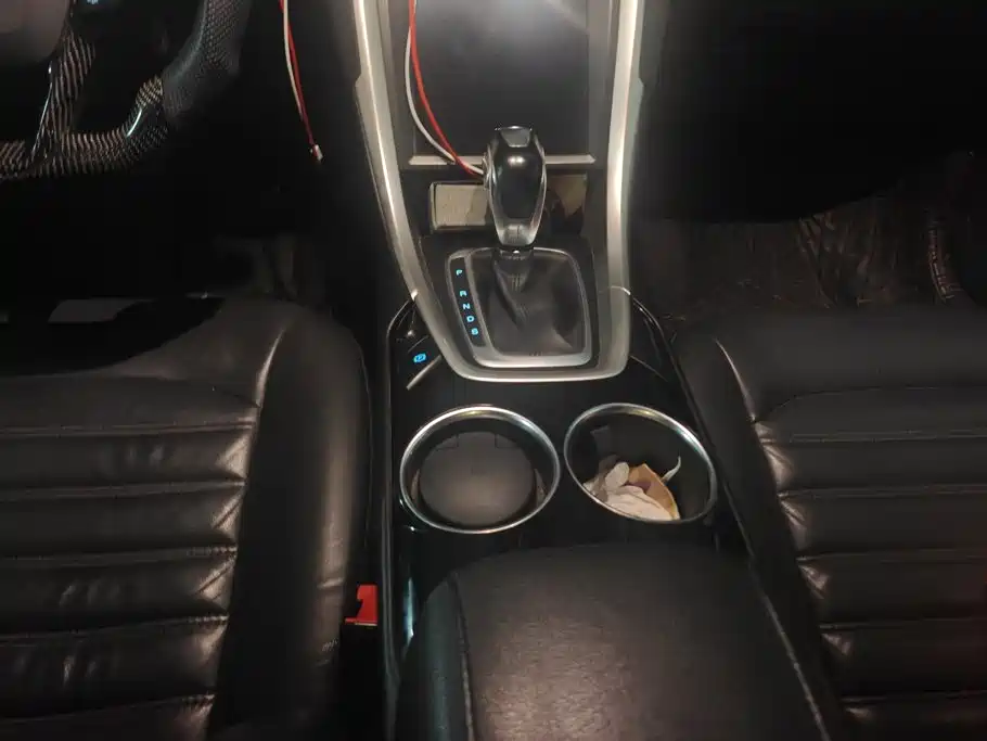Ford Mondeo — миниатюра 16