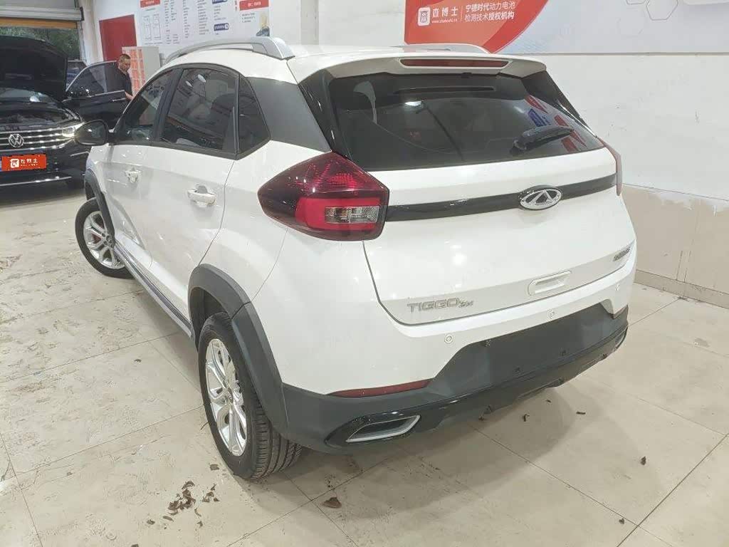 CHERY Tiggo 3x 1.5 л 2022 г. Белый, пробег 26000 км