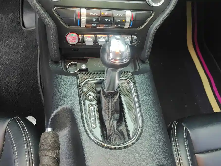 Ford Mustang — миниатюра 15