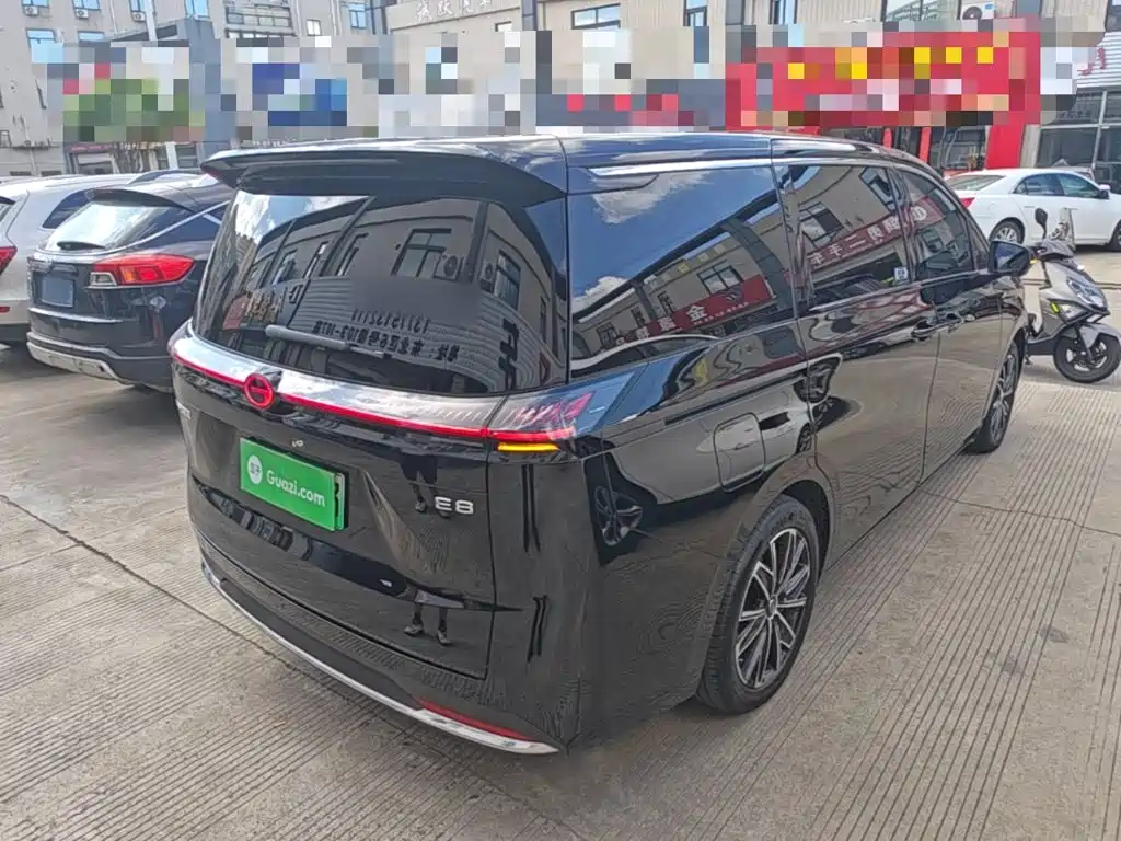 GAC Motor Trumpchi E8 PHEV — миниатюра 7