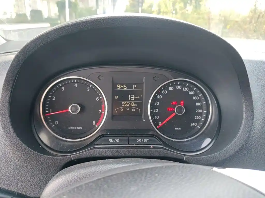 Volkswagen Polo — миниатюра 12