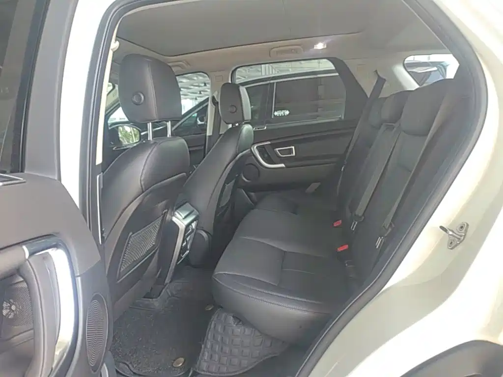 Land Rover Discovery Sport — миниатюра 17