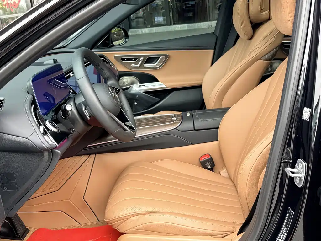 Mercedes-Benz E-Class — миниатюра 14