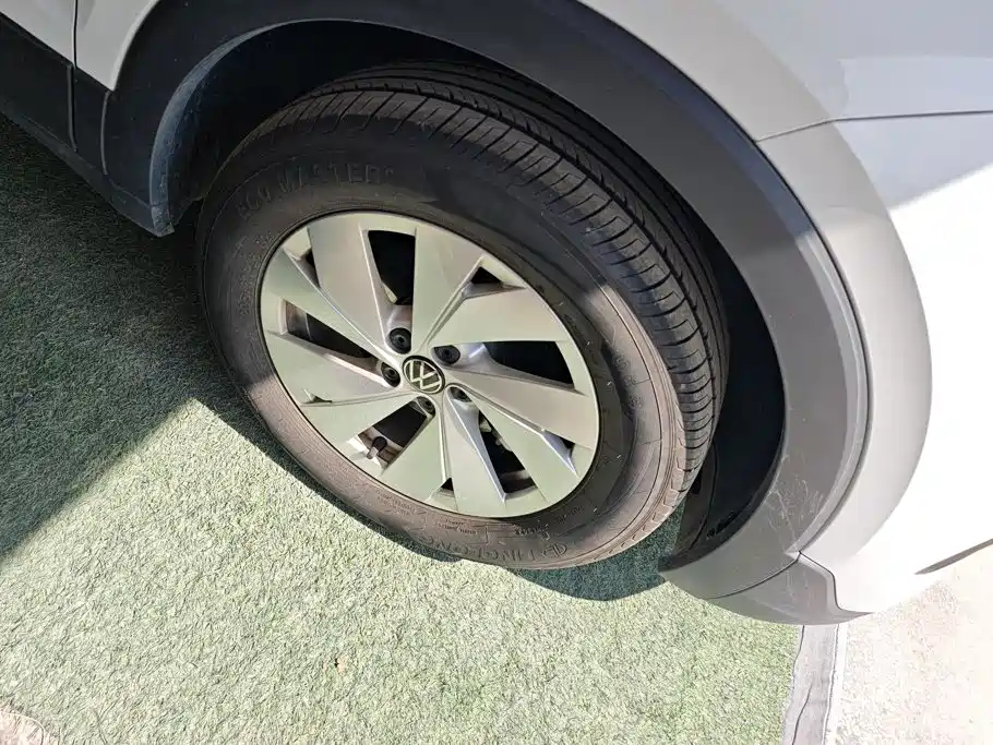 Volkswagen Tharu — миниатюра 6