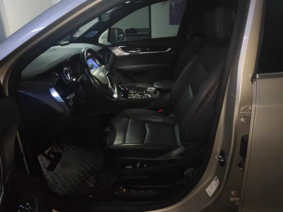 Cadillac XT6 — миниатюра 9